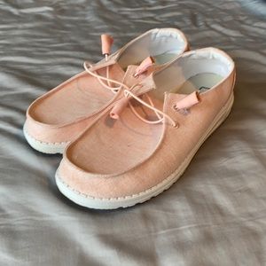 Wore once light pink Wendy Hey dudes